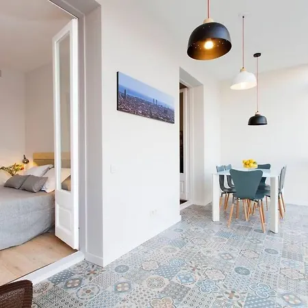 Beautiful 4bd 4ba In Eixample District Barcelona